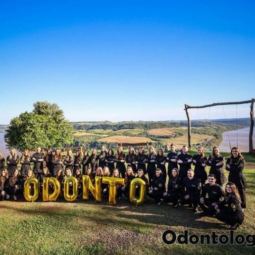 UCEFF Itapiranga realiza formatura solene da primeira turma de Odontologia