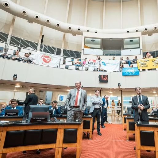Deputados de SC aprovam lei que garante sigilo a vítimas de violência física e psicológica