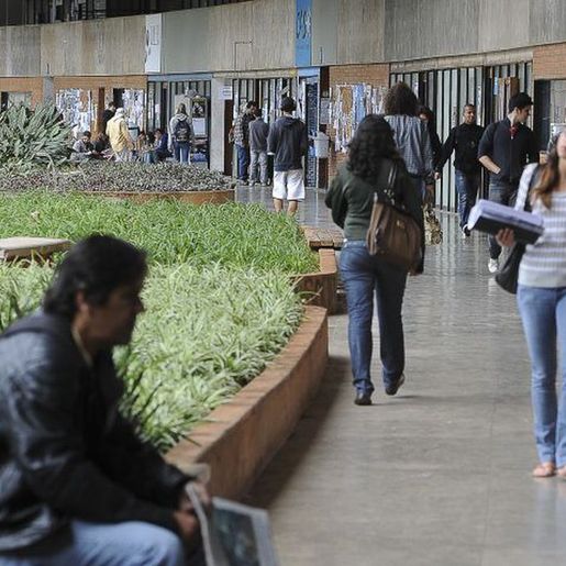 Cobrança de mensalidade em universidades públicas será debatida nesta quinta-feira