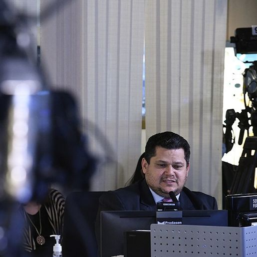 Senado aprova projeto de ajuda fiscal a estados e municípios