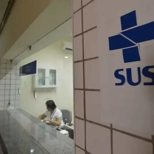 Ministério da Saúde recebe medicamento para tratamento de câncer de mama no SUS