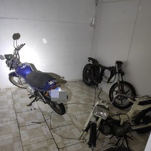 Polícia encontra desmanche de motos em oficina de Chapecó