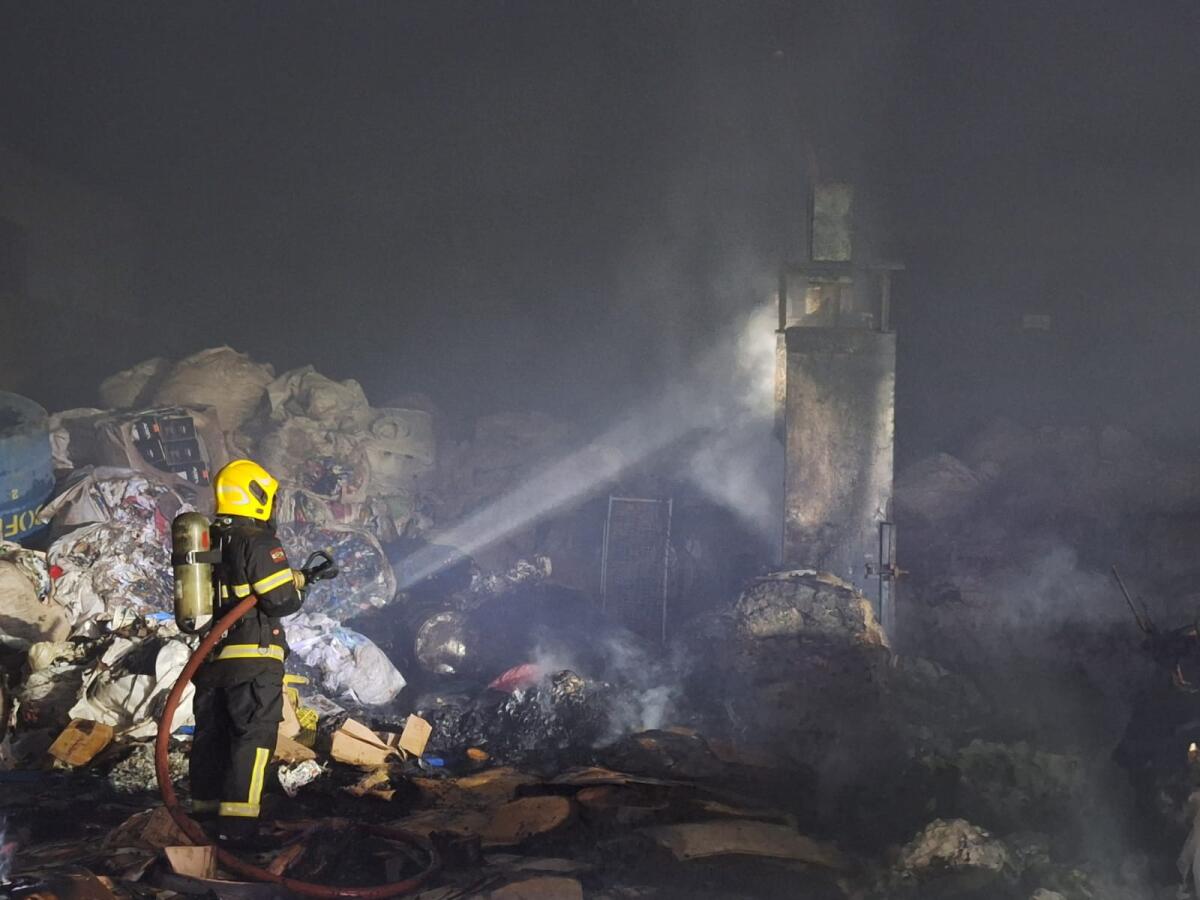 Incêndio atinge depósito reciclagem em Guarujá do Sul