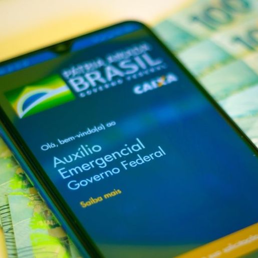 Caixa libera segunda parcela do auxílio emergencial para nascidos em agosto