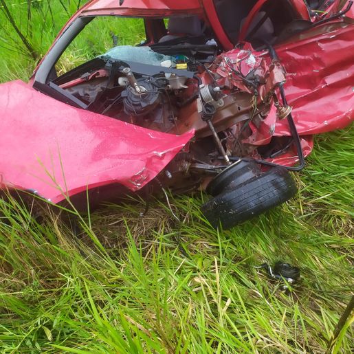 Colisão entre carro e caminhão deixa uma vítima fatal na PR-158