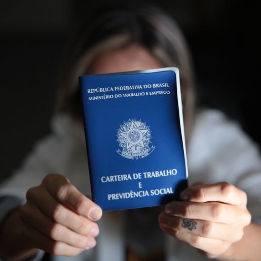 Oeste Catarinense tem mais de 900 vagas de emprego abertas