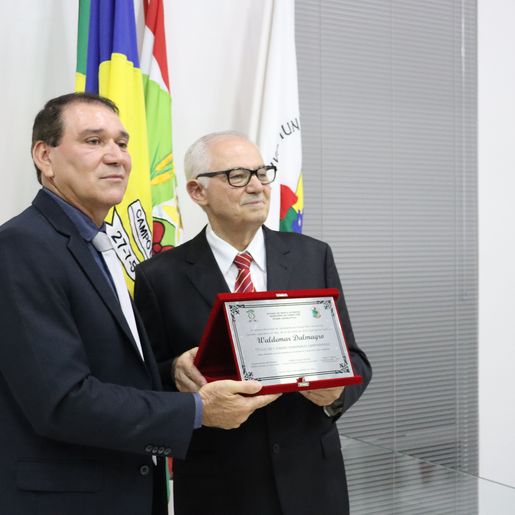 Ex-prefeito de Campo Erê recebe Título de Cidadão Honorário