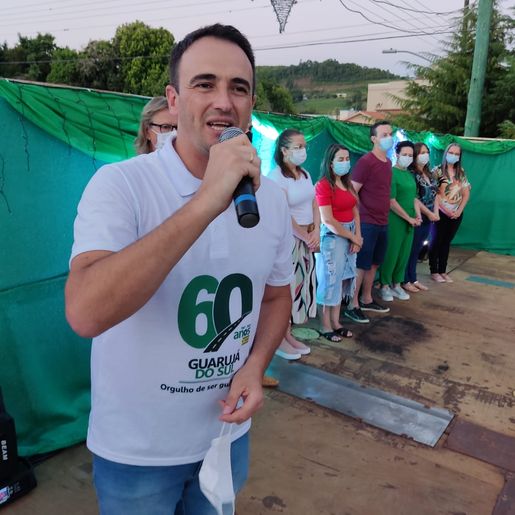 Guarujá do Sul abre oficialmente a programação do Natal Luz 2021