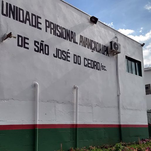 Homem tentar fugir, mas é preso por crime de descaminho