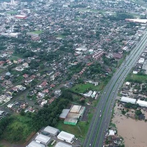 Aumenta para 169 o número de mortos pelas enchentes no RS