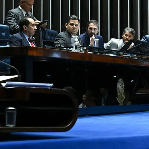 Senado aprova projeto que veta desconto de sindicatos em aposentadorias