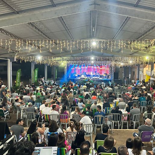 Festibel reúne grande público na primeira noite de apresentações