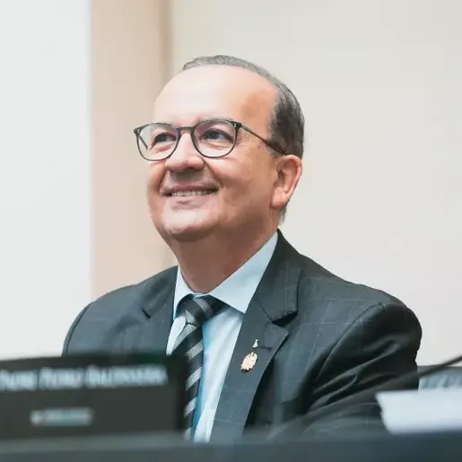 Jorginho põe reforma administrativa em prática e já empossa secretários