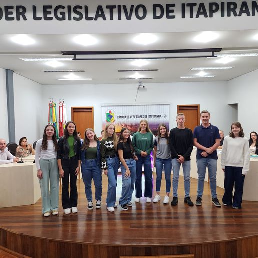 Vereadores Mirins de 2025 são diplomados em Itapiranga