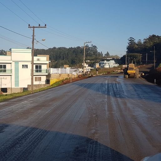 Pavimentação no interior de Itapiranga está na fase final