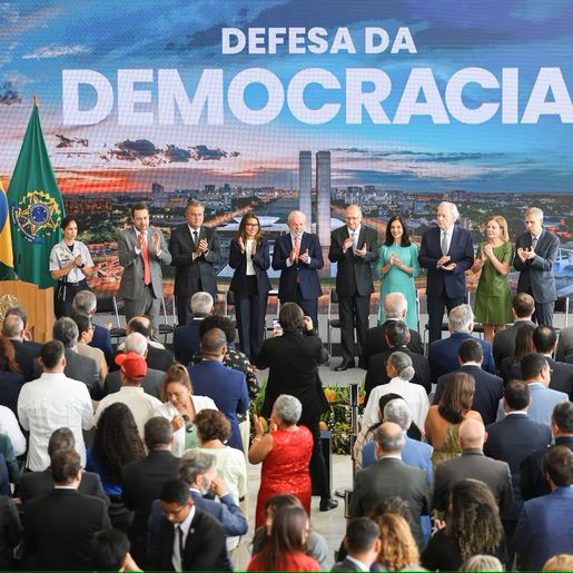 Lula assina veto do PL da Dosimetria em cerimônia do 8 de Janeiro