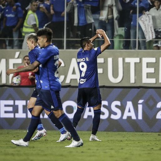 Grêmio tem atuação fraca e perde para o Cruzeiro pelo Brasileirão