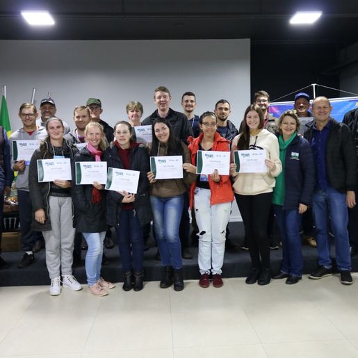 Doze propriedades de Iporã do Oeste recebem certificado do programa Negócio Certo Rural