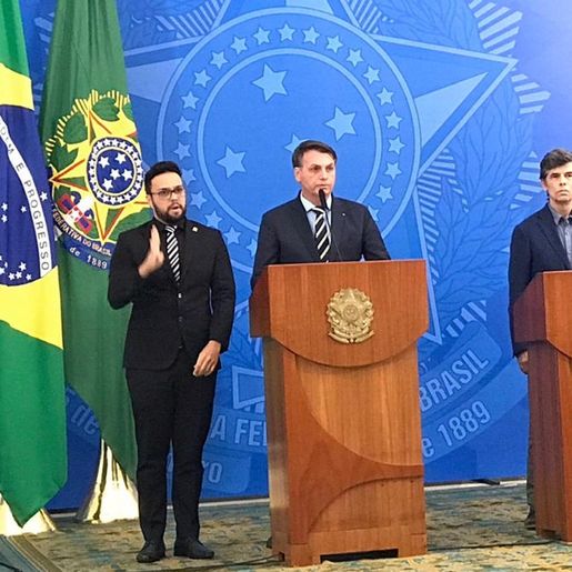 AO VIVO: Bolsonaro anuncia Nelson Teich como novo ministro da Saúde