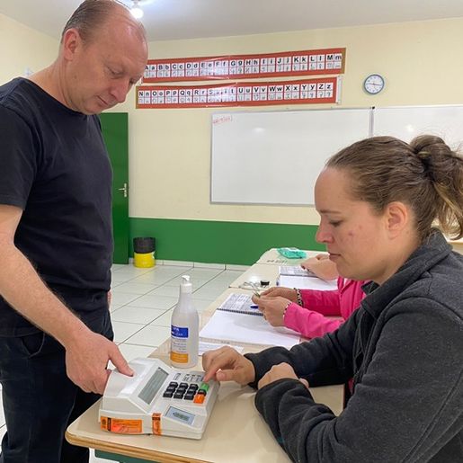 Seguem filas nos maiores colégios de Itapiranga