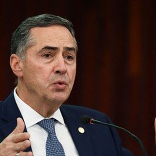 Descriminalizar drogas é competência do Congresso, diz Barroso