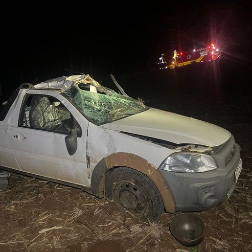Idoso fica gravemente ferido em capotamento na SC-305 em Campo Erê