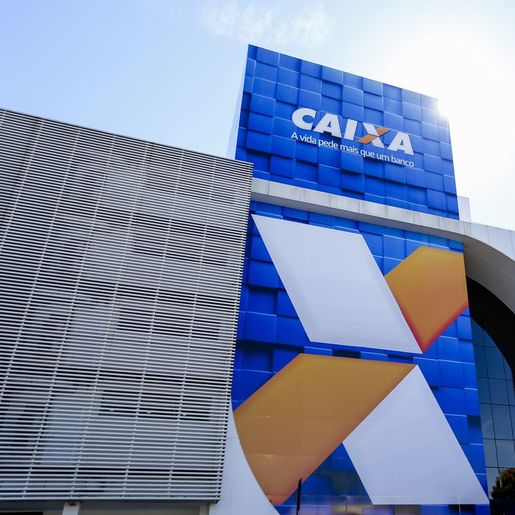 Caixa suspende cobrança de Pix para pessoa jurídica