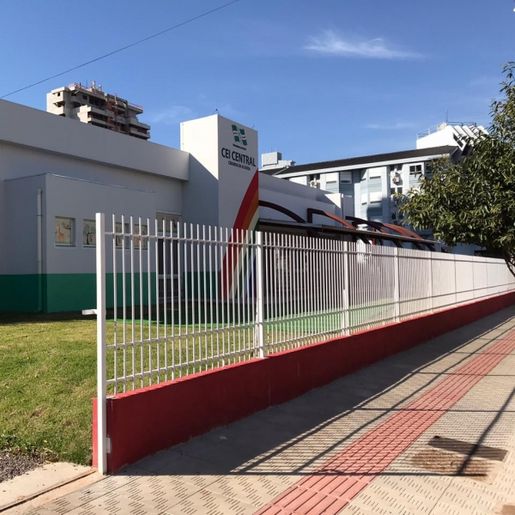 Município deve contratar vigilantes para creches e escolas