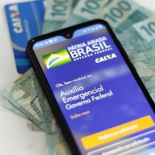 Governo vai aceitar pagar mais duas parcelas de R$ 600 do auxílio emergencial