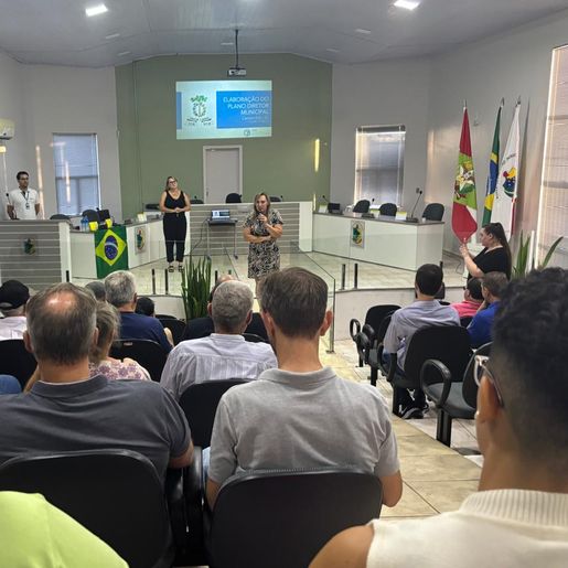 Audiência reúne comunidade para debater elaboração do Plano Diretor em Campo Erê