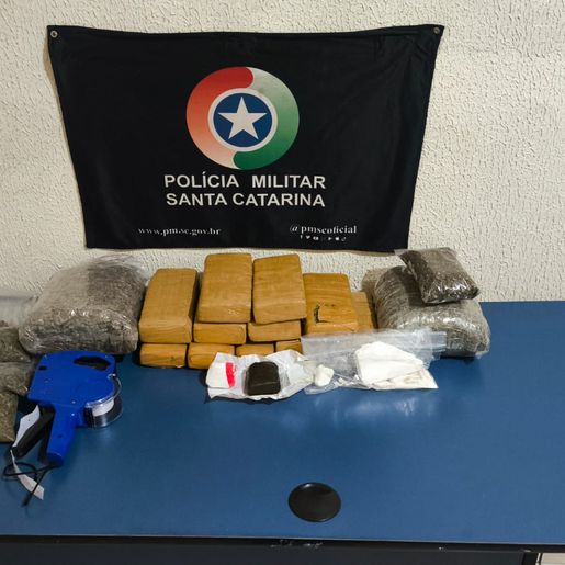 Homem é preso com 9 kg de drogas após fuga em alta em Dionísio Cerqueira