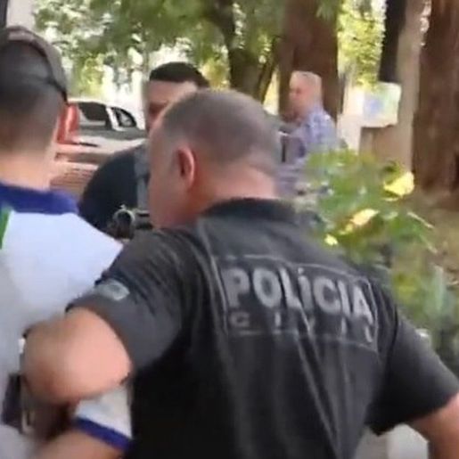 Idosa cai em 'golpe do amor' e transfere R$ 100 mil; quatro são presos