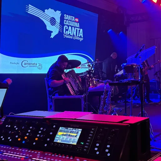 Festival “Santa Catarina Canta” tem etapa classificatória nesta quarta em São Miguel do Oeste