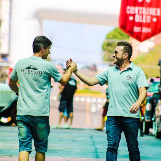 Velho Oeste Car Club realiza a 5ª edição do Encontro de Carros Antigos