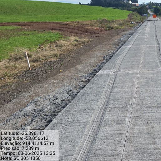 Condutor causa prejuízo de R$ 400 mil na SC-305 ao desrespeitar sinalização