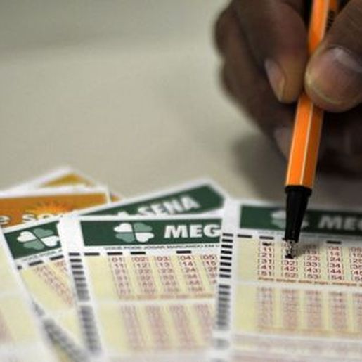 Mega-Sena acumula de novo e pode chegar a R$ 170 milhões