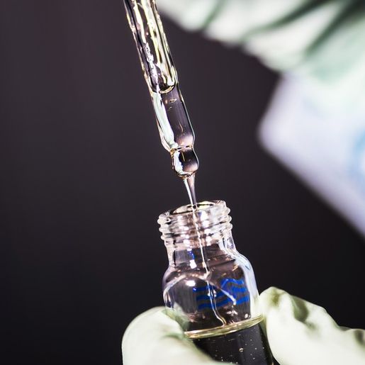 Teste em humanos de vacina contra COVID-19 tem resultados positivos