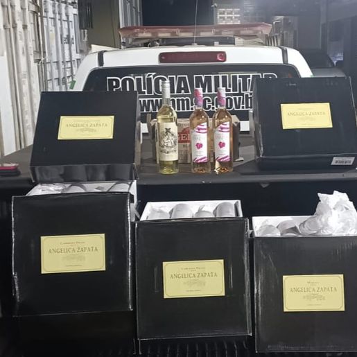 Motorista é flagrado com 79 garrafas de vinho argentino sem nota fiscal em Dionísio Cerqueira