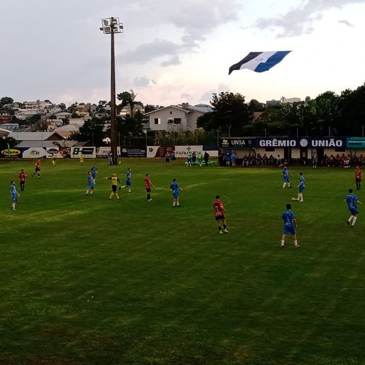 Em jogo equilibrado, Grêmio União e Cometa empatam em 0x0