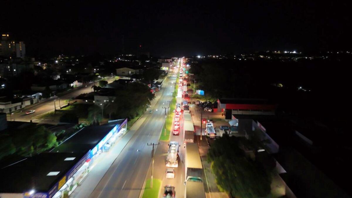 Trânsito intenso congestiona avenida Willy Barth em São Miguel do Oeste nesta terça-feira