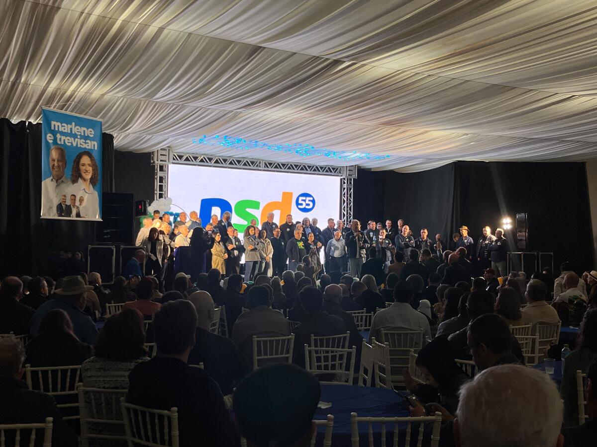 Lideranças do grupo de João Rodrigues participam de encontro de pré-campanha em São Miguel do Oeste