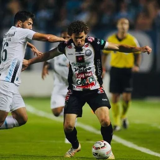 Com gol confirmado no VAR, Grêmio vence o Operário no Paraná