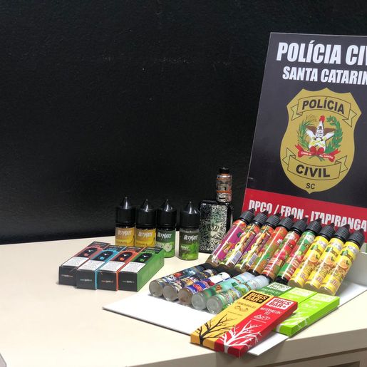 Polícia Civil apreende cigarros eletrônicos em Itapiranga