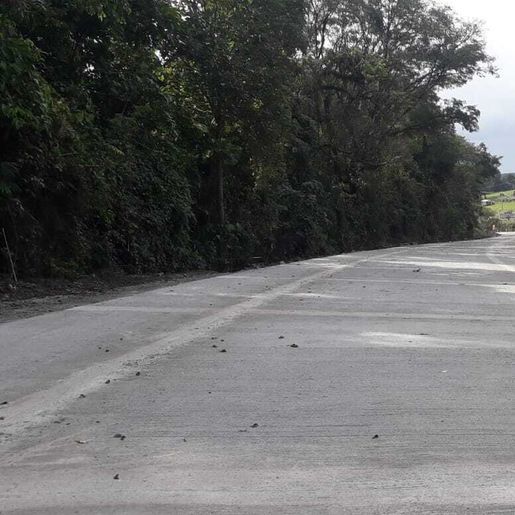 Aplicação do concreto avança na BR-163, em São José do Cedro; assista