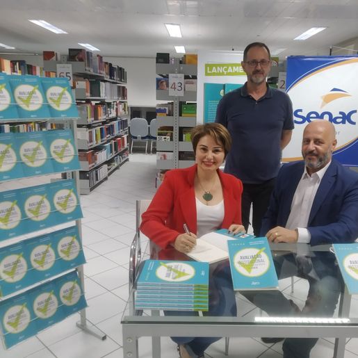 Professores da faculdade Senac São Miguel do Oeste lançam livro