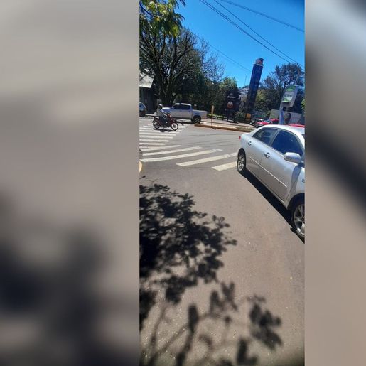 Adolescente é atropelado por carro em faixa de pedestres em SJCedro