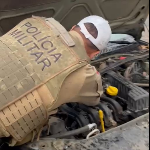 Carro e mercadorias contrabandeadas avaliados em R$ 90 mil são apreendidos em Campo Erê