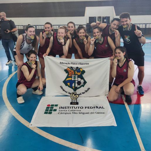 Ouça: Equipe de Basquete do IFSC conquista medalha de ouro