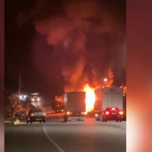 Acidente entre três veículos deixa 22 mortos na BR-116 em MG