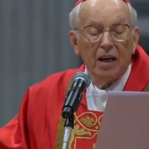“Que seja eleito o papa que a humanidade precisa”, diz cardeal na abertura do conclave